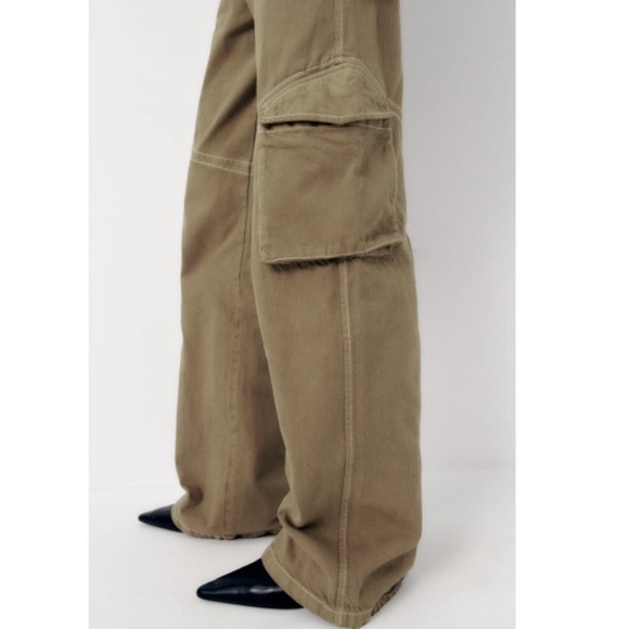 Mid-rise pants with side pockets and leg and back patch pockets Size XS - Picture 5 of 12
